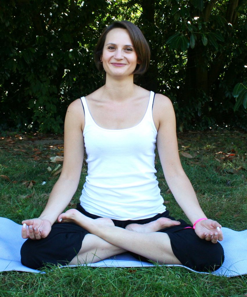 portrait-marie-yoga-yoga-tours-plll